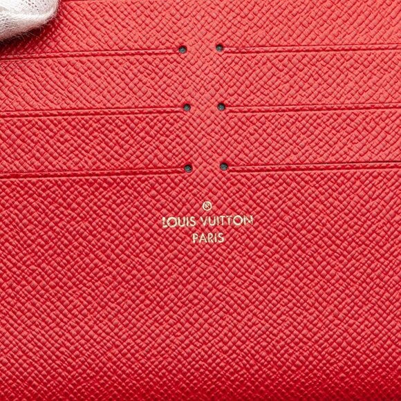 LOUIS VUITTON Brown Monogram Pochette Shoulder Bag - Picture 11 of 13